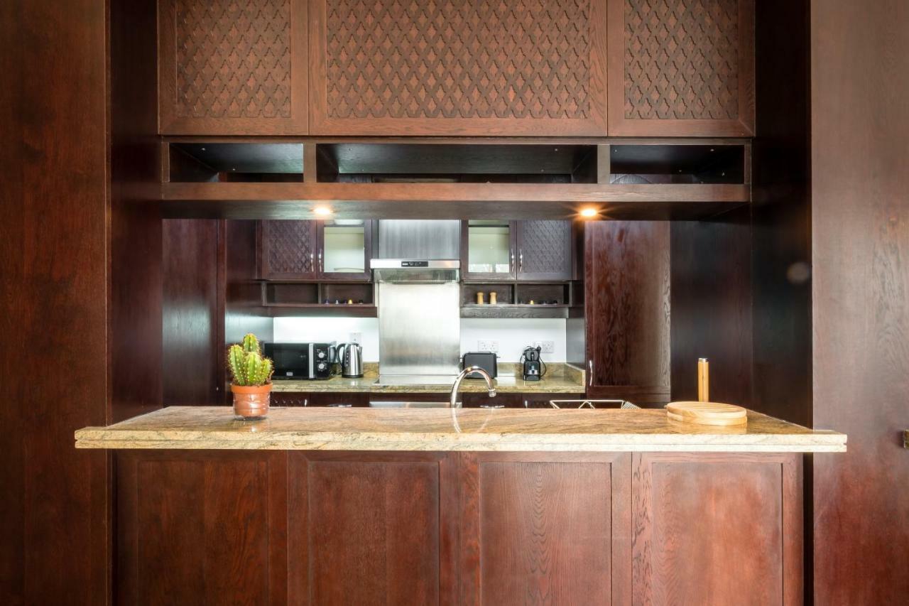 Maison Privee - Exclusive Apt With Burj Khalifa Next Door Dubai Buitenkant foto